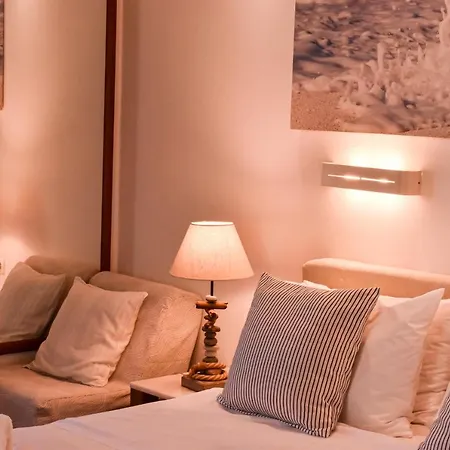 Syros Luxury Living *