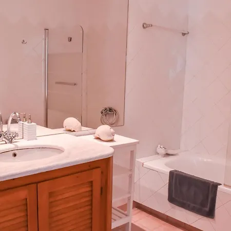 Syros Luxury Living Nyaraló Rozia