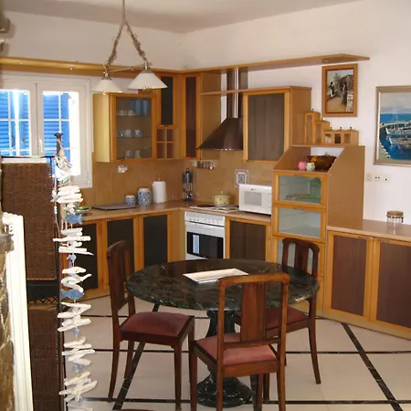 Syros Luxury Living *