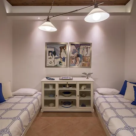 Syros Luxury Living Nyaraló *