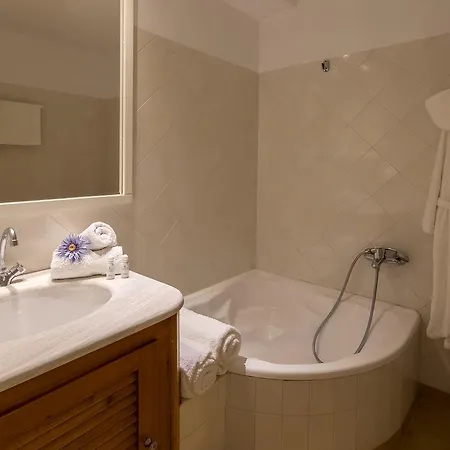 Syros Luxury Living * Rozia