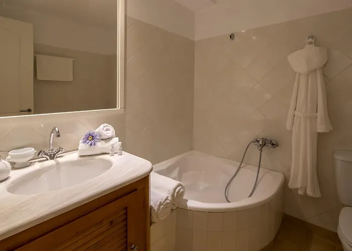 Syros Luxury Living * Rozia